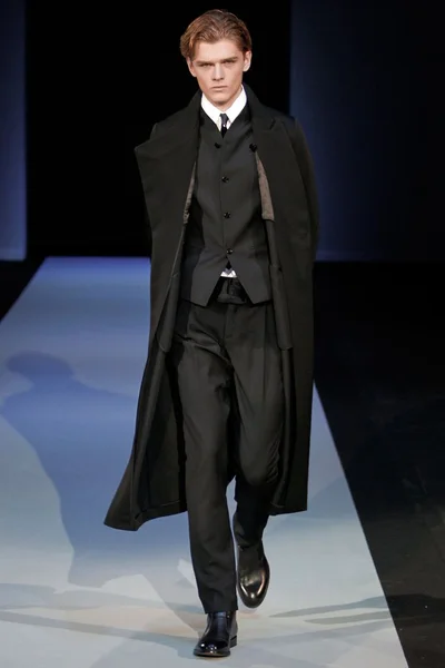 Look 76